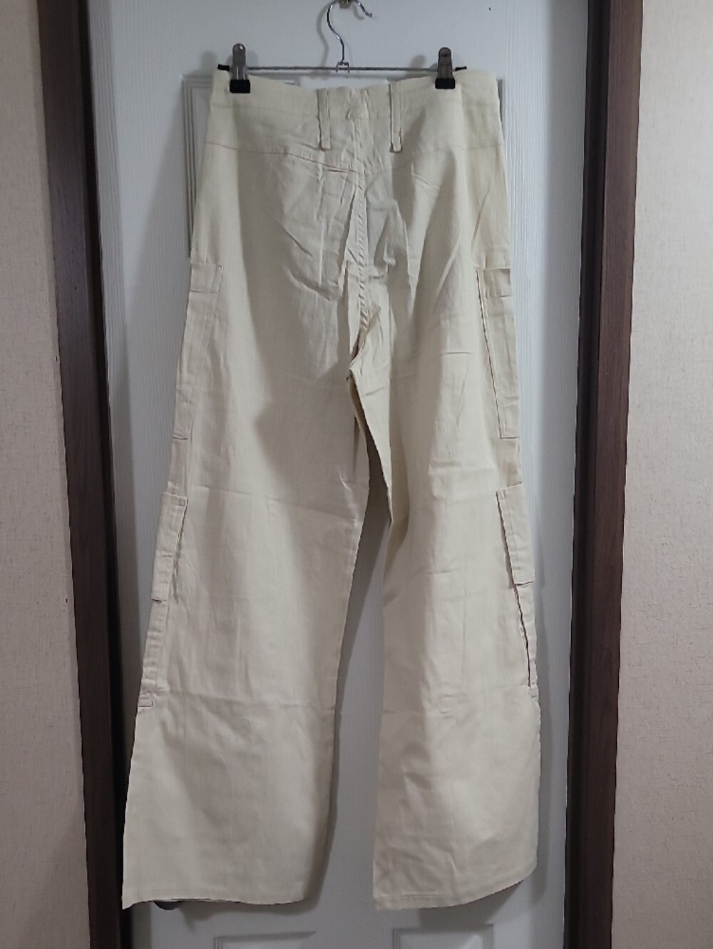 Easel Neutral Cargo Utility Pants in Cream - Picture 3 of 3